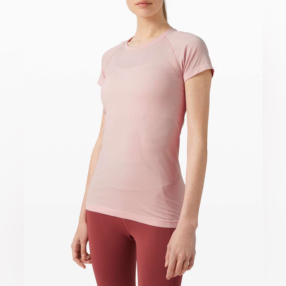 Lululemon Swiftly Tech Short Sleeve 2.0 Misty Pink Size 6/Medium